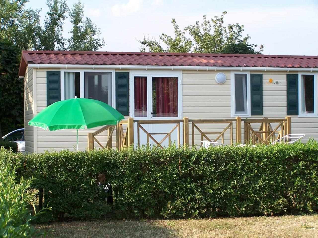 Balatontourist Fuered Camping & Bungalows بالاتونفوريد المظهر الخارجي الصورة